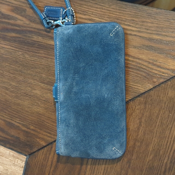 Coach Blue Suede Wristlet/ FLAWED - Picture 5 of 10